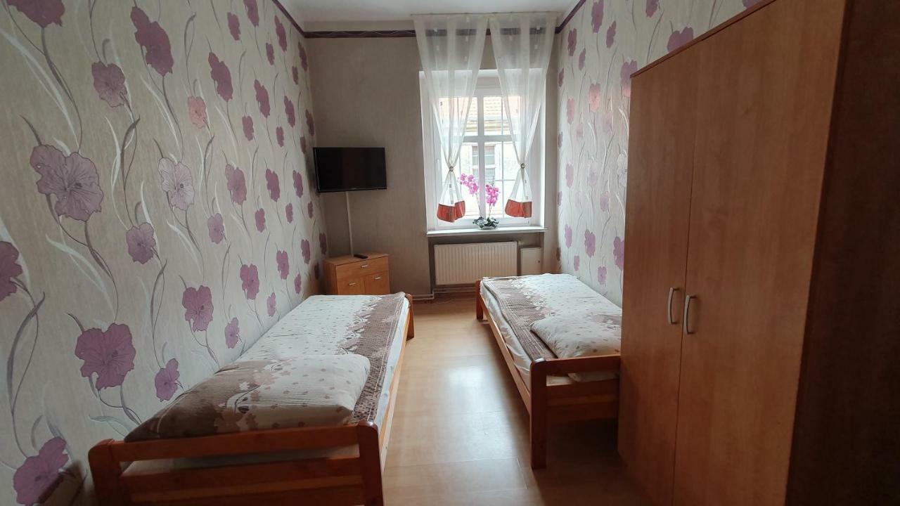 Pokoje Do Wynajecia Piastowska Międzyrzecz Exterior foto