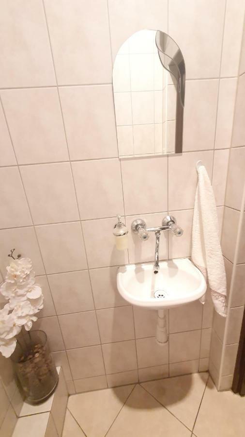 Pokoje Do Wynajecia Piastowska Międzyrzecz Exterior foto